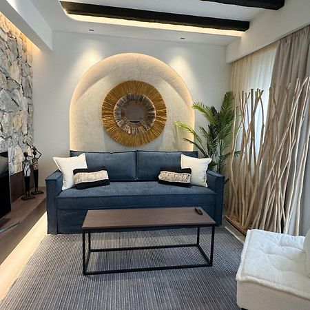 Urban Gem In The Heart Of Naoussa A Stylish Escape Apartment Naousa  ภายนอก รูปภาพ