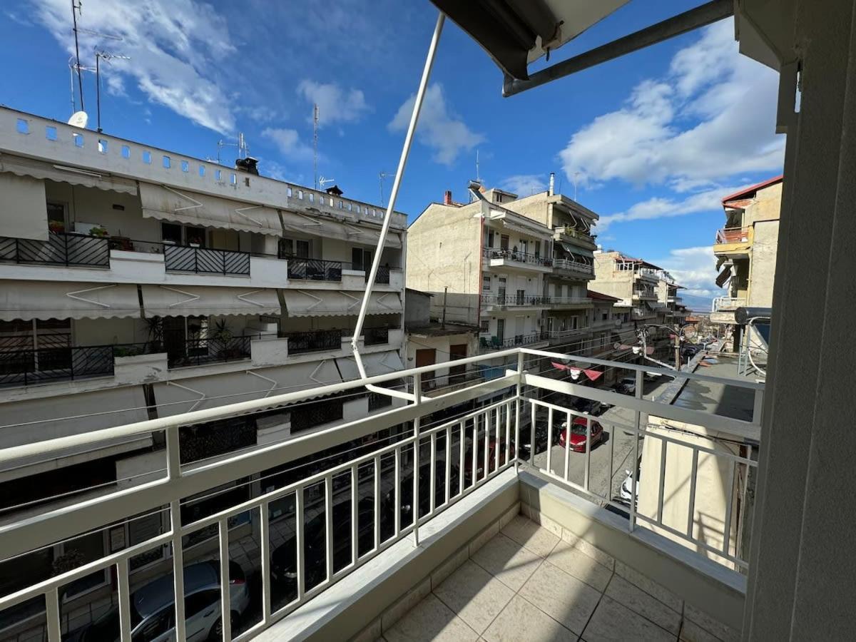 Urban Gem In The Heart Of Naoussa A Stylish Escape Apartment Naousa  ภายนอก รูปภาพ