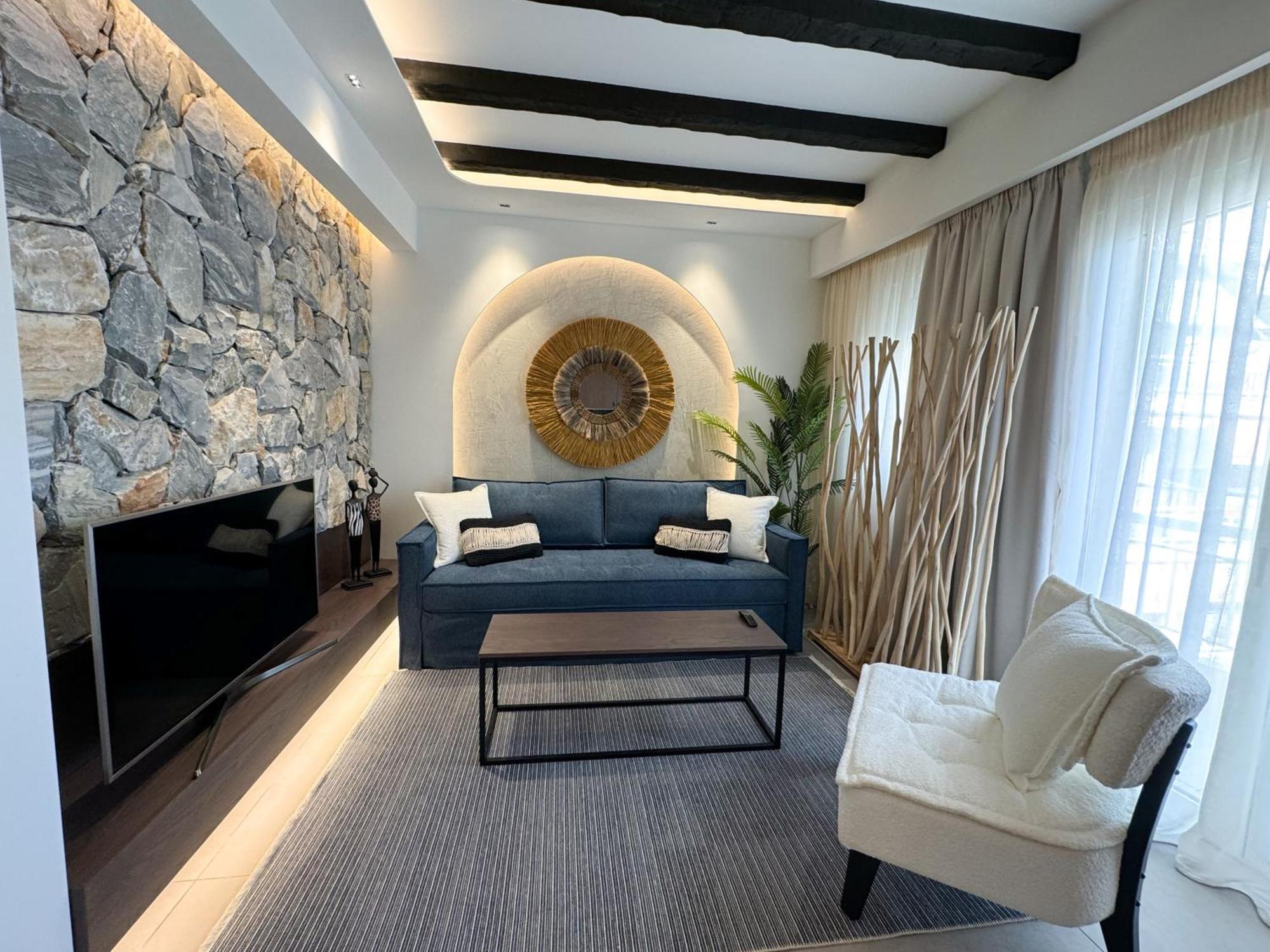Urban Gem In The Heart Of Naoussa A Stylish Escape Apartment Naousa  ภายนอก รูปภาพ